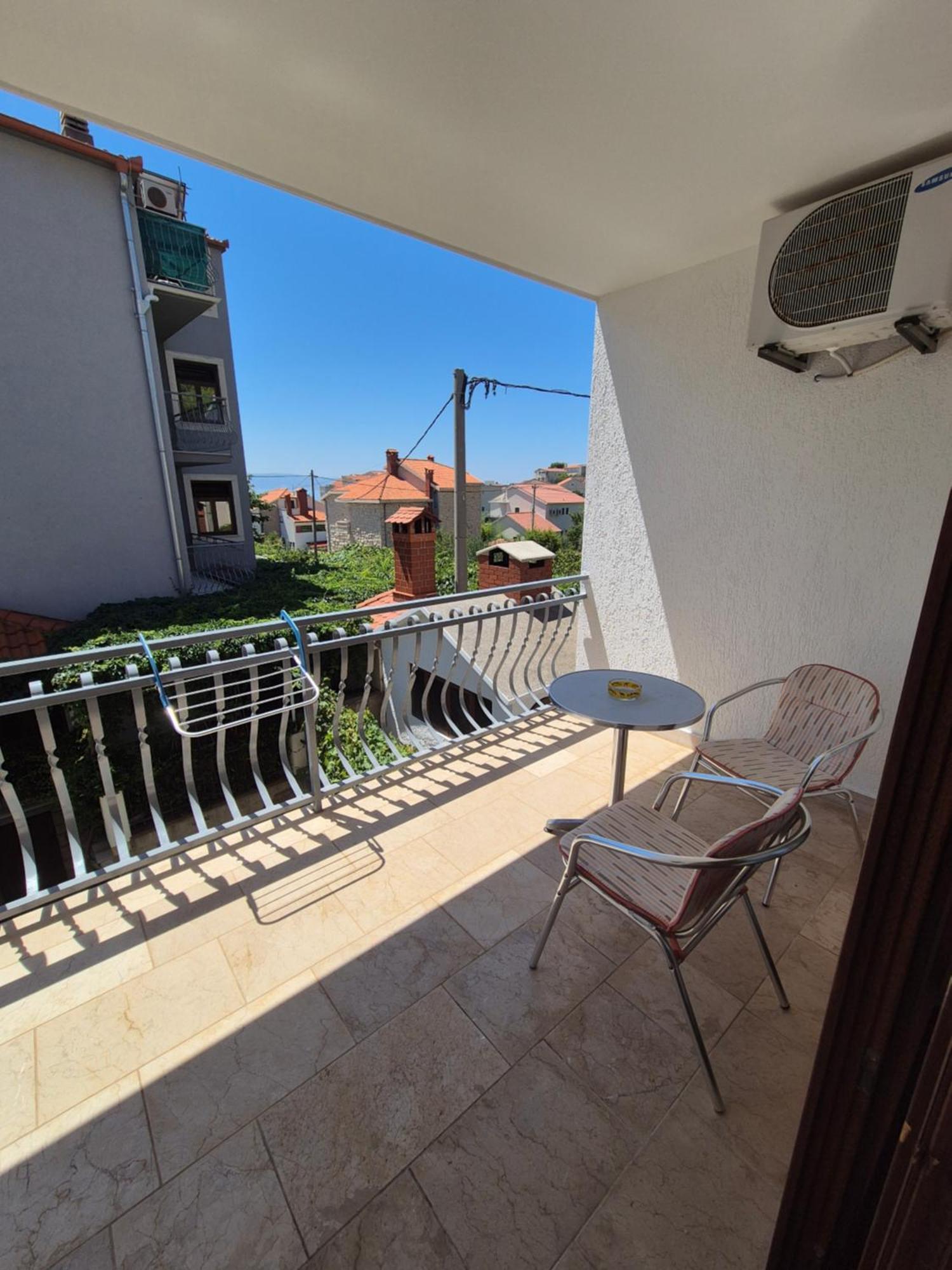 דוגי ראט Apartments And Rooms Mamic מראה חיצוני תמונה