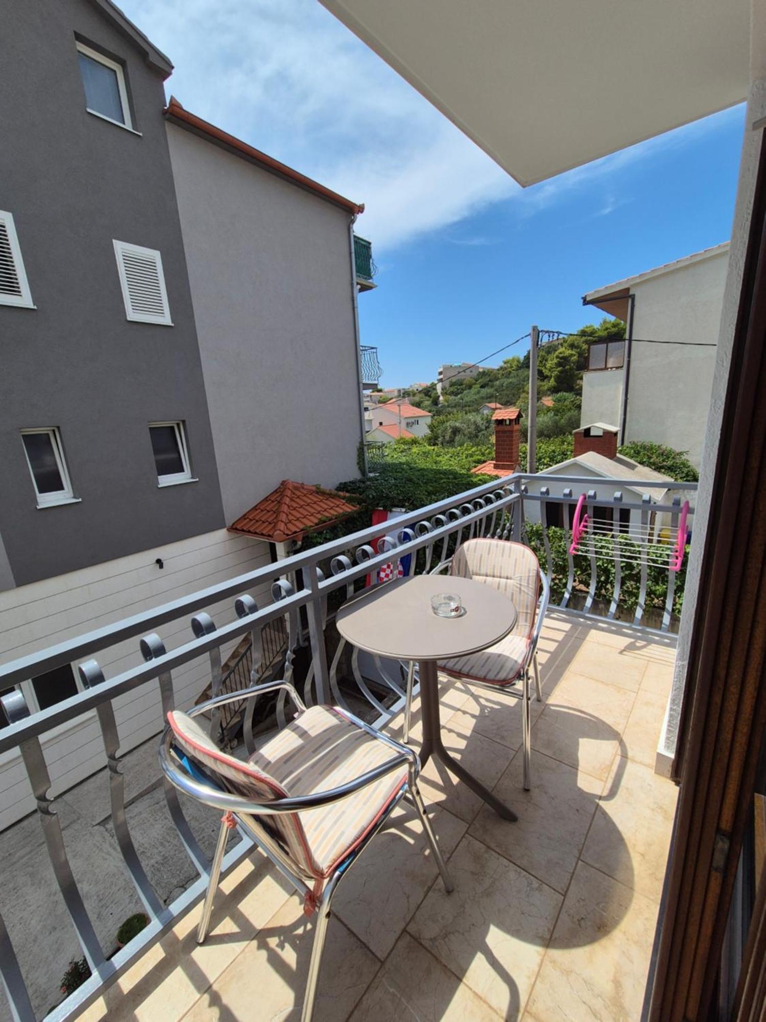דוגי ראט Apartments And Rooms Mamic מראה חיצוני תמונה