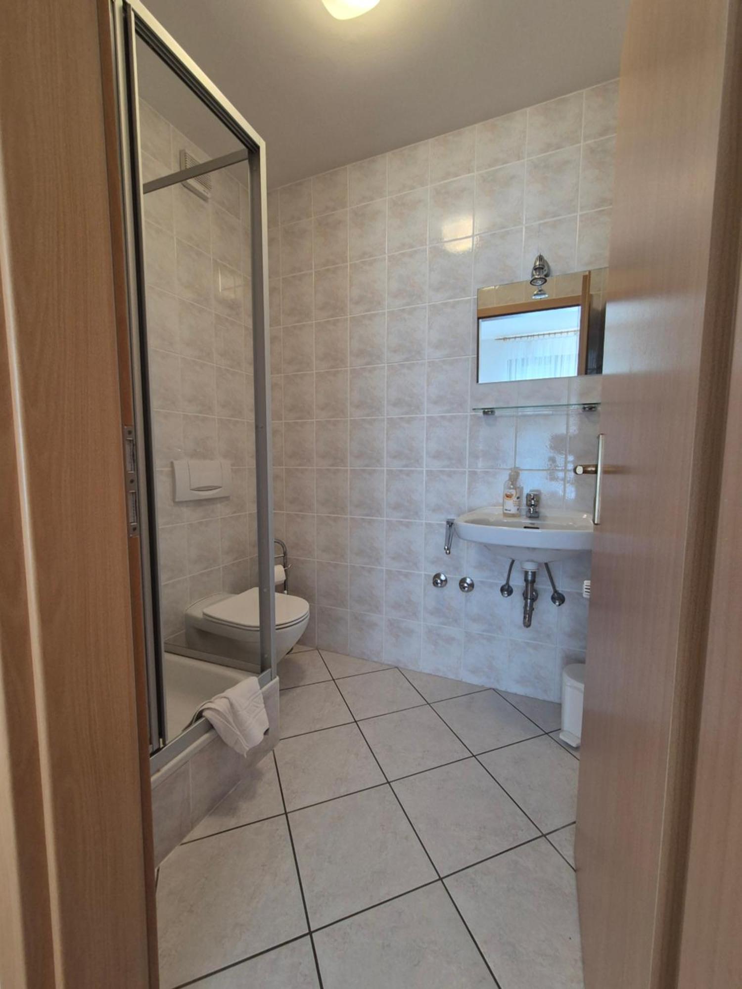 דוגי ראט Apartments And Rooms Mamic מראה חיצוני תמונה